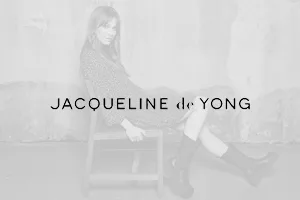 baner jacqueline de yong sa logom