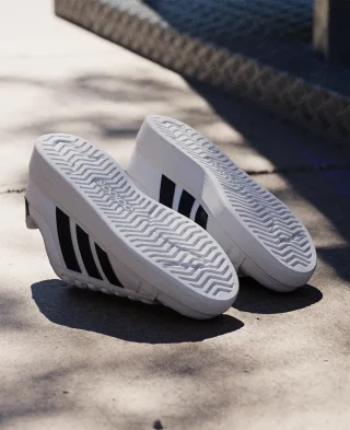 Alternative view of Adidas Patike Streettalk